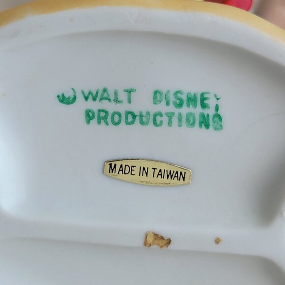 Vintage Walt Disney Productions Goofy with Surfboard 6" Porcelain Figurine Surf - Picture 10 of 11